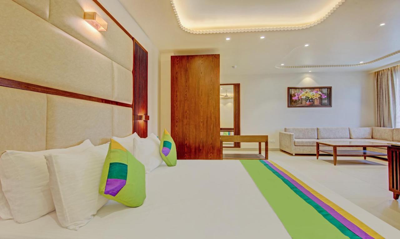 Treebo Premium Relax Inn Patel Nagar New Delhi Bagian luar foto