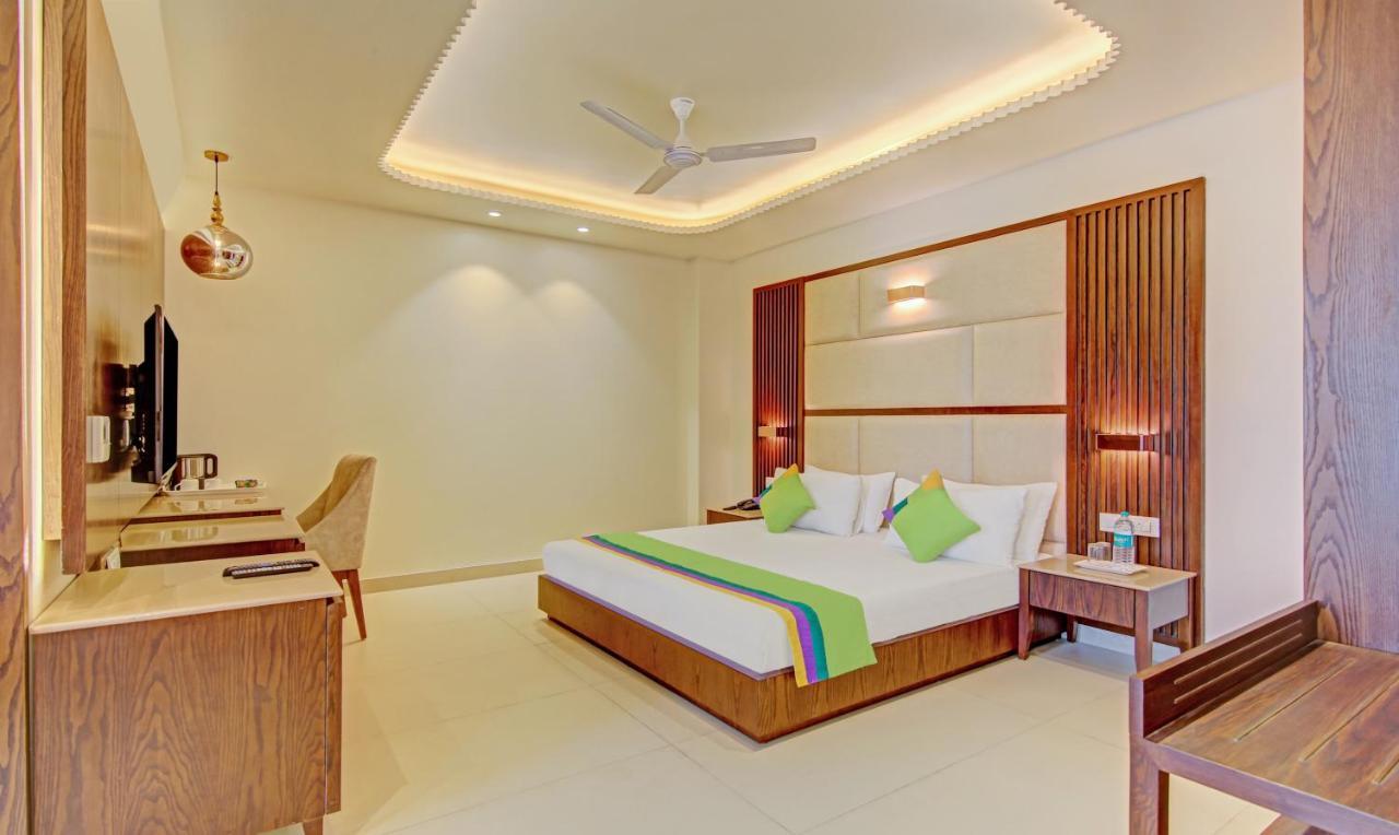 Treebo Premium Relax Inn Patel Nagar New Delhi Bagian luar foto